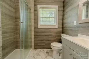 3235 Bayou Dr, Pensacola, FL 32505 - Photo 19