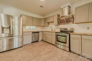 3235 Bayou Dr, Pensacola, FL 32505 - Photo 7