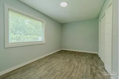 3235 Bayou Dr, Pensacola, FL 32505 - Photo 25