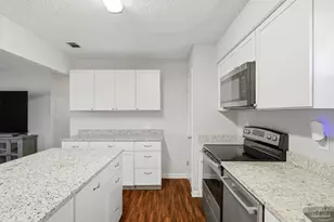 2335 Merle Cir, Pensacola, FL 32526 - Photo 15