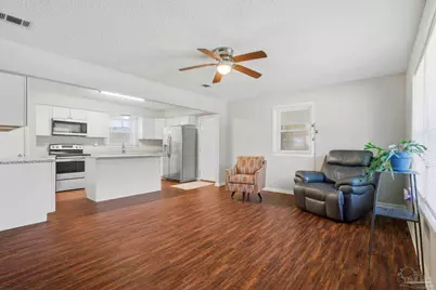 2335 Merle Cir, Pensacola, FL 32526 - Photo 7