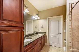 1742 Sound Haven Ct, Navarre, FL 32566 - Photo 9