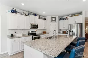 972 Jacobs Way, Cantonment, FL 32533 - Photo 9