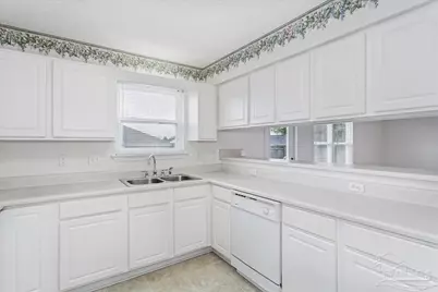 5594 Fawn Ridge Dr, Gulf Breeze, FL 32563 - Photo 11
