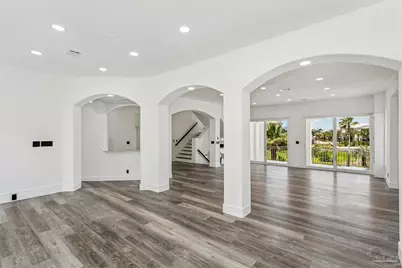 21 E Galvez Ct, Pensacola Beach, FL 32561 - Photo 13