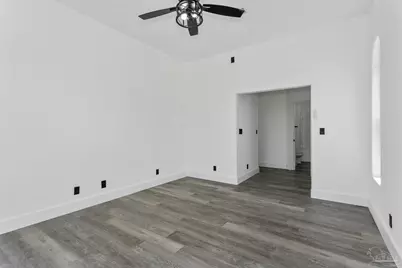 21 E Galvez Ct, Pensacola Beach, FL 32561 - Photo 29