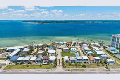 21 E Galvez Ct, Pensacola Beach, FL 32561 - Photo 9