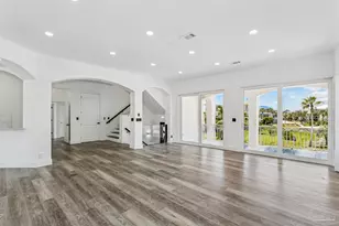 21 E Galvez Ct, Pensacola Beach, FL 32561 - Photo 17