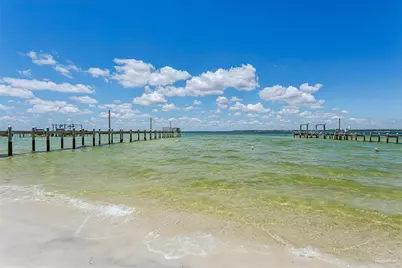 21 E Galvez Ct, Pensacola Beach, FL 32561 - Photo 11