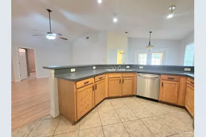 1059 Simpson St, Pensacola, FL 32526 - Photo 7