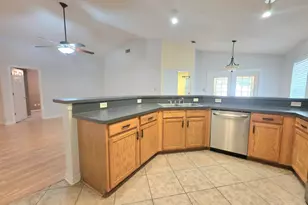 1059 Simpson St, Pensacola, FL 32526 - Photo 7