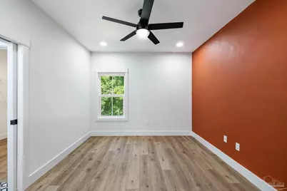 615 N B St, Pensacola, FL 32501 - Photo 31