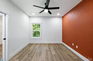 615 N B St, Pensacola, FL 32501 - Photo 31