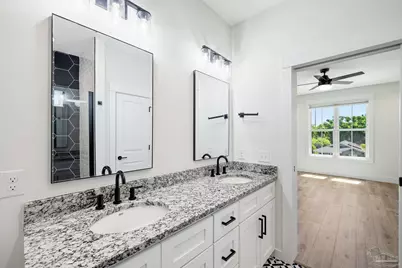 615 N B St, Pensacola, FL 32501 - Photo 27