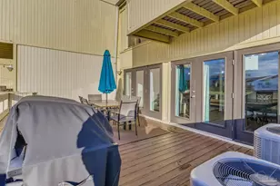 8520 Gulf Blvd, Navarre Beach, FL 32566 - Photo 33
