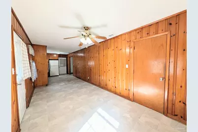 8733 Rebel Rd, Pensacola, FL 32526 - Photo 9