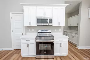 8342 Vickie St, Pensacola, FL 32514 - Photo 15