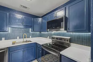 1200 Shoreline Dr, Gulf Breeze, FL 32561 - Photo 11
