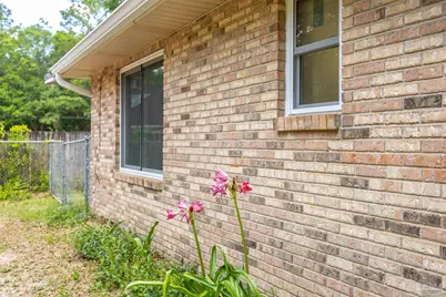 5599 Wesley Dr, Milton, FL 32570 - Photo 23