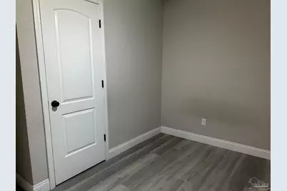 207 Emerald Ave, Pensacola, FL 32505 - Photo 13