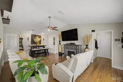 7076 Lake Joanne Dr, Pensacola, FL 32506 - Photo 11