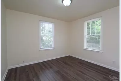 1218 N Kirk St, Pensacola, FL 32505 - Photo 13