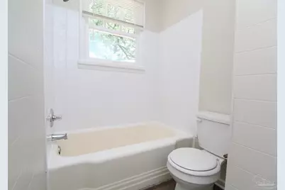 1218 N Kirk St, Pensacola, FL 32505 - Photo 11