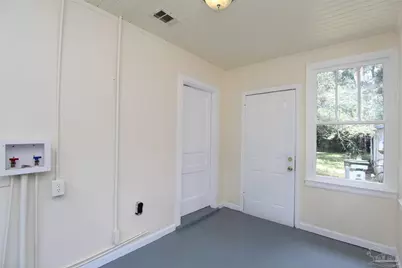 1218 N Kirk St, Pensacola, FL 32505 - Photo 15