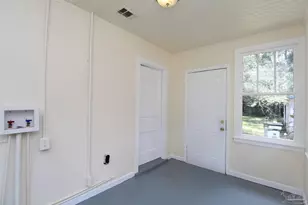 1218 N Kirk St, Pensacola, FL 32505 - Photo 15