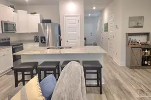 7158 Village Ln, Pensacola, FL 32504 - Photo 5