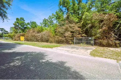 7660 Lawton St, Pensacola, FL 32514 - Photo 7