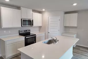 5394 Fox Hunt Dr, Milton, FL 32583 - Photo 3