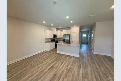 9052 Golden Eye Dr, Pensacola, FL 32506 - Photo 11