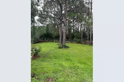 8958 Ellen Ct, Navarre, FL 32566 - Photo 11