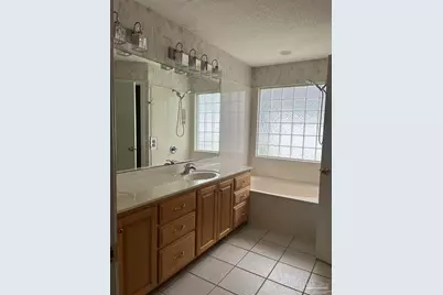 8958 Ellen Ct, Navarre, FL 32566 - Photo 5