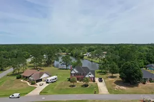 7432 San Ramon Dr, Milton, FL 32583 - Photo 9