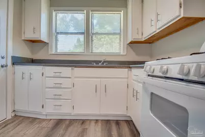 1016 W Maxwell St, Pensacola, FL 32501 - Photo 13