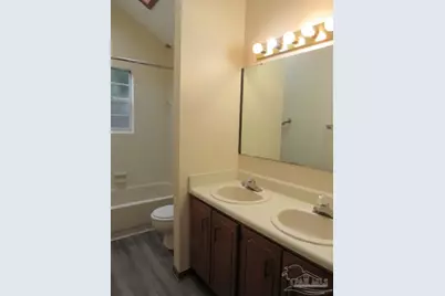 2025 Cambridge Cir, Pensacola, FL 32514 - Photo 9
