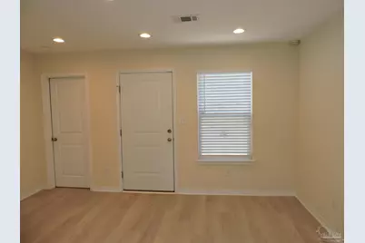 1000 Polk Ave, Pensacola, FL 32507 - Photo 9