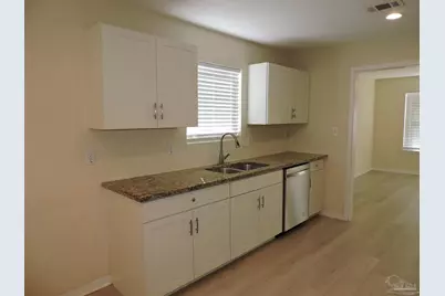 1000 Polk Ave, Pensacola, FL 32507 - Photo 7
