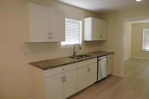1000 Polk Ave, Pensacola, FL 32507 - Photo 7