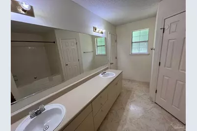 2782 Augustus Rd, Navarre, FL 32566 - Photo 23