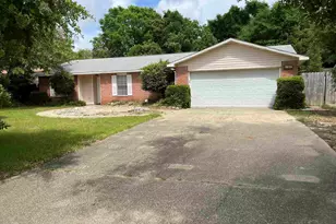 2782 Augustus Rd, Navarre, FL 32566 - Photo 1