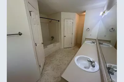 2782 Augustus Rd, Navarre, FL 32566 - Photo 19