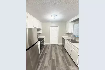 615 N A St, Pensacola, FL 32501 - Photo 9