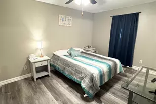 615 N A St, Pensacola, FL 32501 - Photo 11