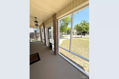 615 N A St, Pensacola, FL 32501 - Photo 3