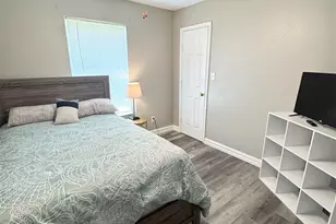 615 N A St, Pensacola, FL 32501 - Photo 9