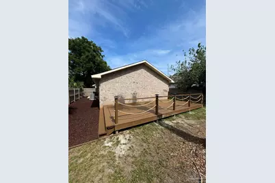 615 N A St, Pensacola, FL 32501 - Photo 21