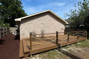 615 N A St, Pensacola, FL 32501 - Photo 21